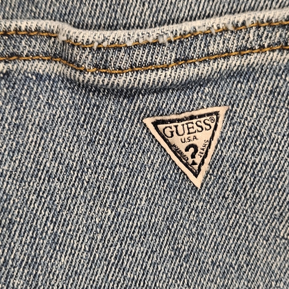 Guess - Picture 3 of 5